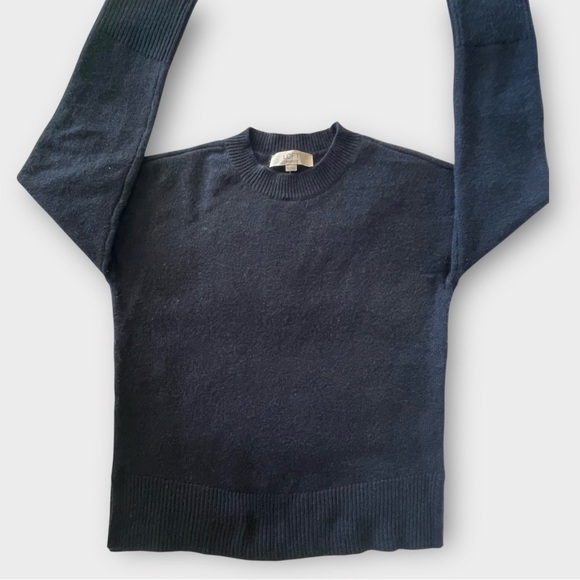 Loft Relaxed Cashmere Sweater XS Navy Blue Crew Neck Boxy Lightweight Luxe Soft - Picture 3 of 11